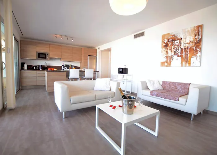 Dary Aparthotel
