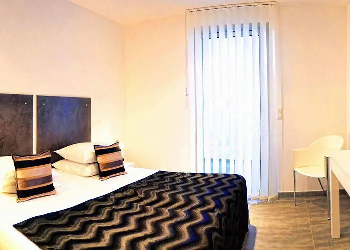 Dary Aparthotel L'Ile-Rousse (Corsica)