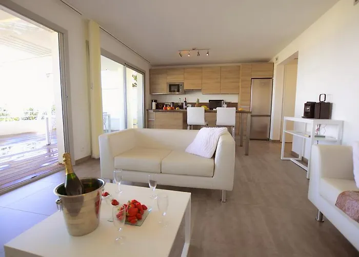 Dary Apart Otel LʼÎle-Rousse